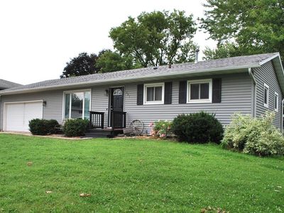 601 Hillcrest Dr, Spring Valley, MN, 55975