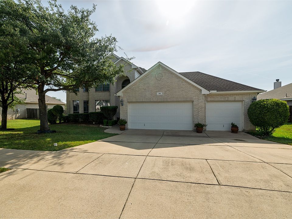 1st image of 45 Beechcreek Dr