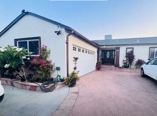 9677 Varna Ave, Pacoima, CA 91331