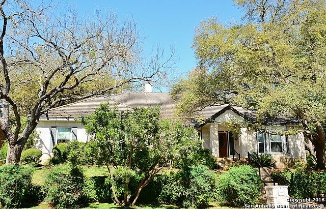 1st image of 3027 Orchard Hl