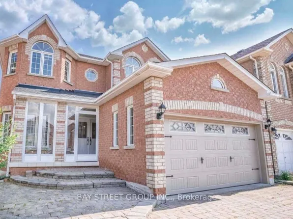43 Avenida St, Markham, ON L3S 4J6