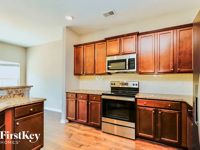 343 Bradley Bend Dr — Photo 7
