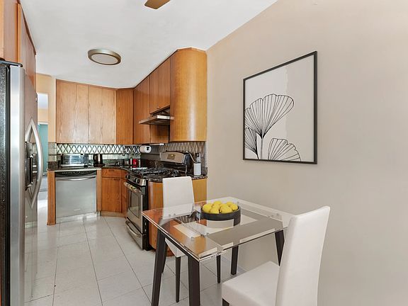5th image of 1727 E 55th St