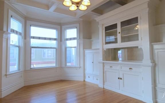 5th image of 1376 Union St #1388