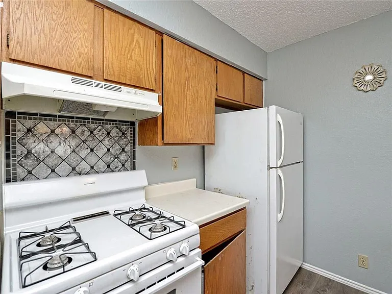 5809 Spring Meadow Rd #B — Photo 9