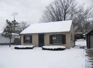 2742 N Lewis Ave, Waukegan, IL 60087