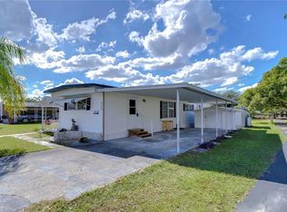 4909 Kent Dr, Zephyrhills, FL 33541