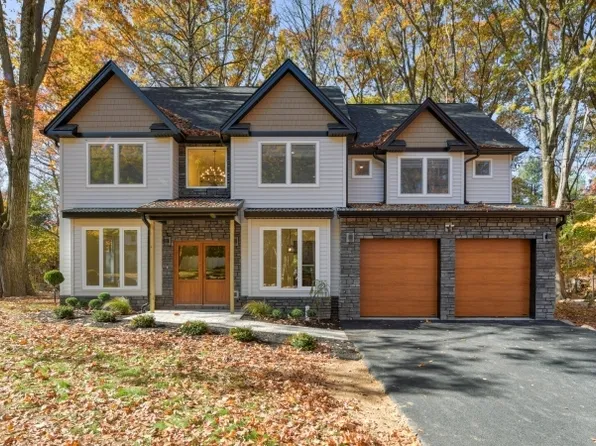 18 Chamberlain Ln, Mount Olive Twp., NJ 07828