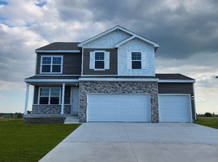 1055 Bel Aire Ct, Waukee, IA 50263