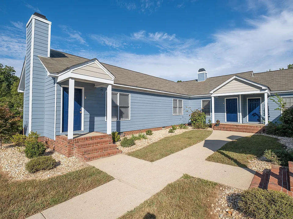MILLBROOK POINTE APARTMENTS