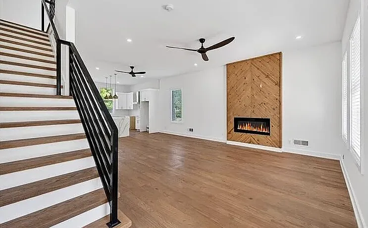 985 McDaniel St SW — Photo 4