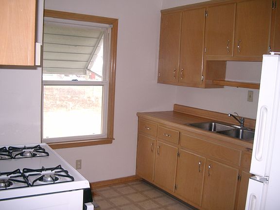 2nd image of 3561 Saint Genevieve Ln