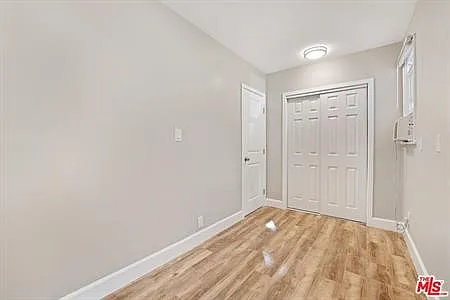 212 S Reeves Dr #4 — Photo 7