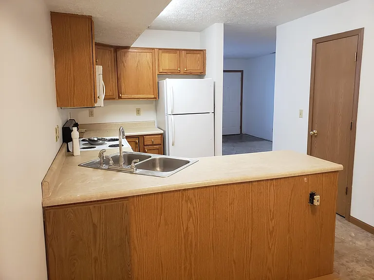 3546 Bethel Dr — Photo 2