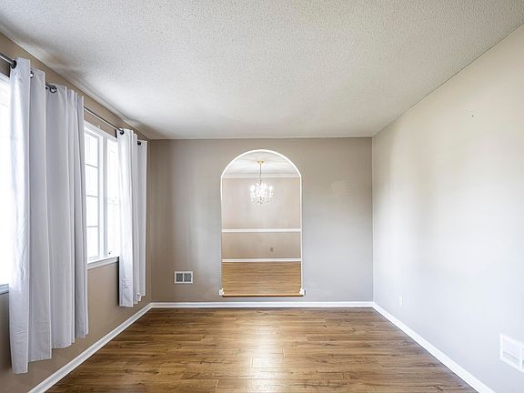 3rd image of 4083 Platt Springs Rd