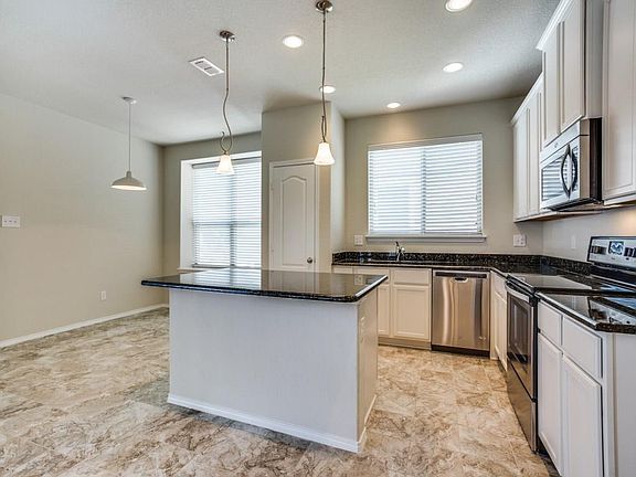 3rd image of 1033 Bruni Ct