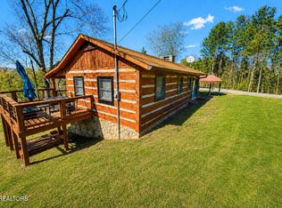 1129 Peninsula Rd, Sevierville, TN 37876