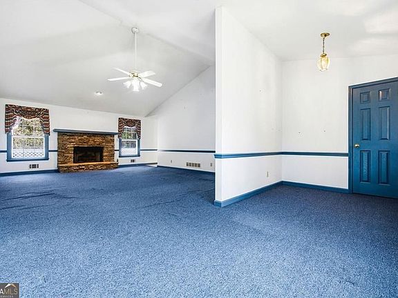 3rd image of 808 Chestnut Hill Rd SW