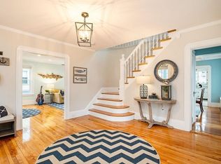 48 Farragut Rd, Swampscott, MA 01907