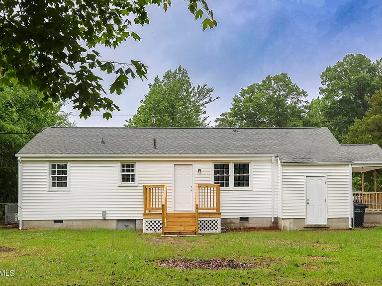 602 Seminole Trl — Photo 13