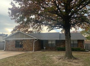 1204 S 34th St, Broken Arrow, OK 74014