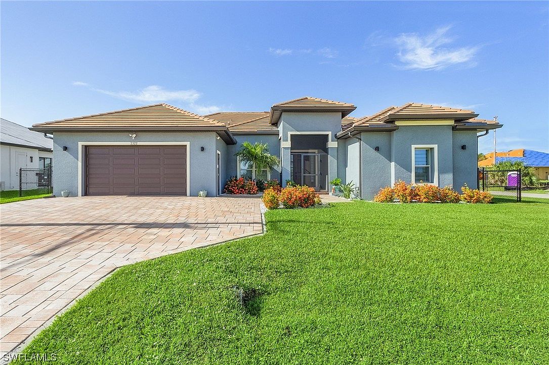 2322 Trafalgar Pkwy, Cape Coral, FL 33991 MLS 223052306 Zillow