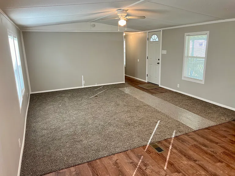36 Fox Valley Ct — Photo 4