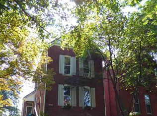 1406 Oak St, Quincy, IL 62301