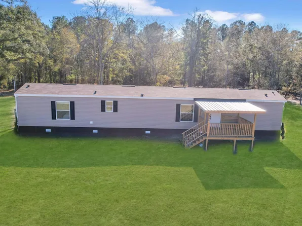 166 W D Sands Rd, Claxton, GA 30417