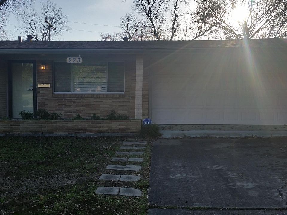 1st image of 223 N 30th St