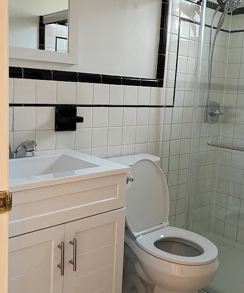 121 Saint Margaret Dr #1 — Photo 5