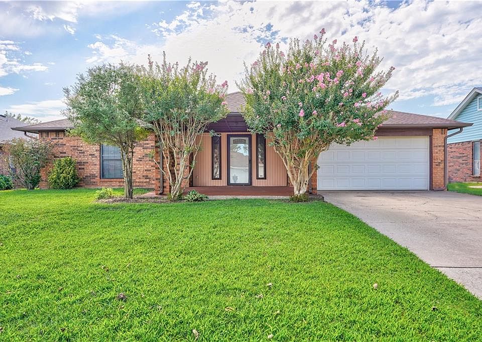 1st image of 701 Tumbleweed Dr