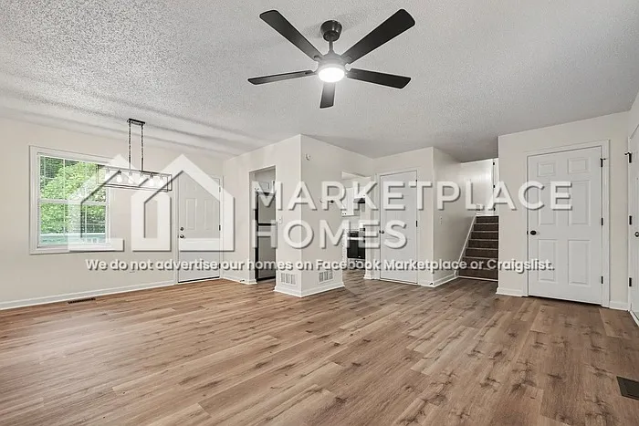 109 Hampton Dr — Photo 5