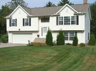 5341 Harper Rd, Solon, OH 44139