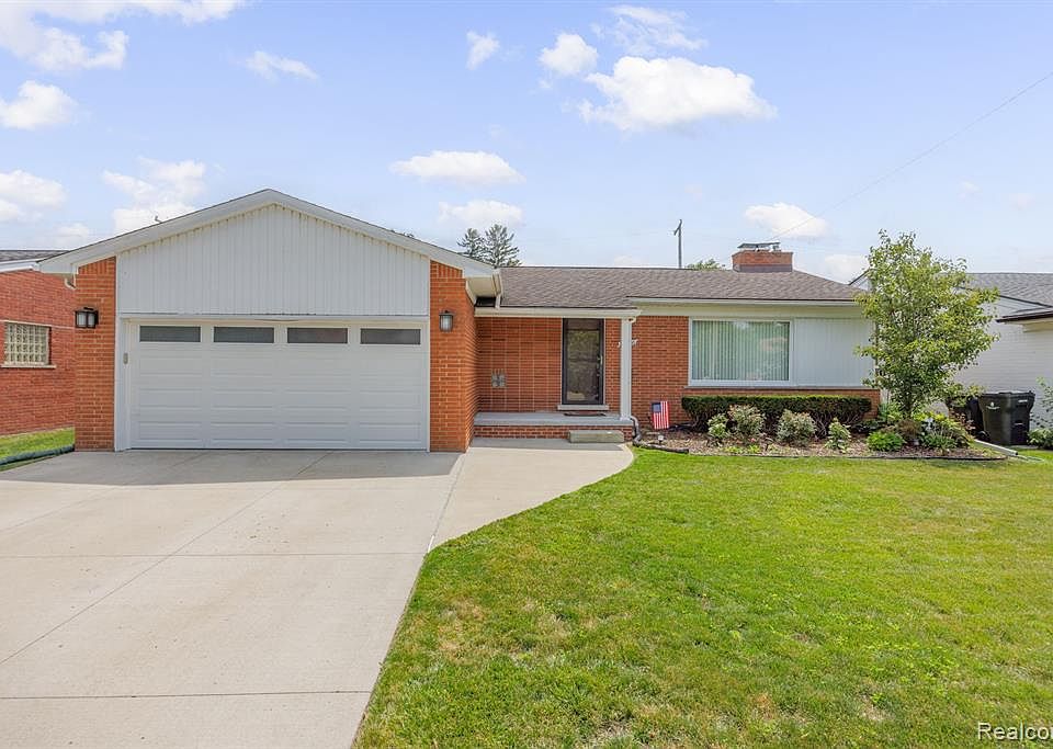 23206 Middlesex St, Saint Clair Shores, MI 48080 Zillow