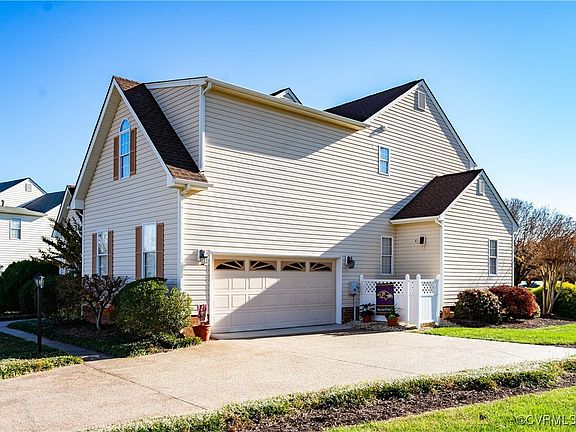 3rd image of 8040 Redvine Ln