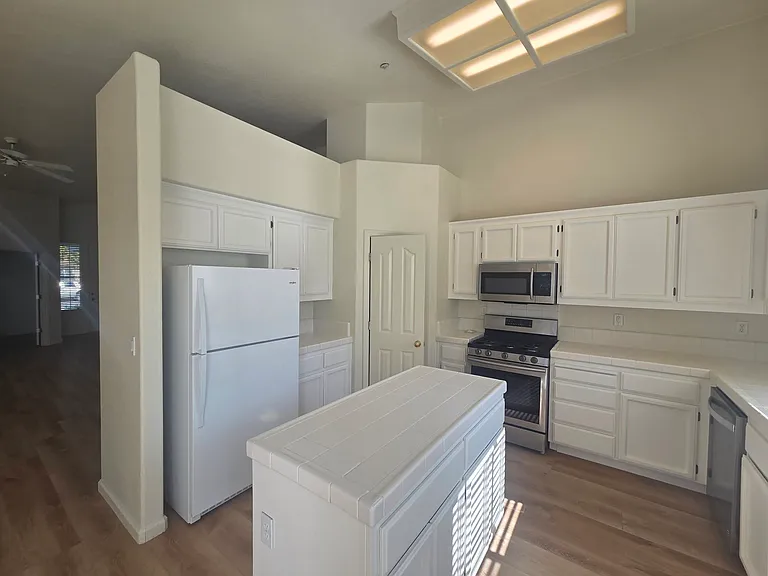 1646 Mallard St — Photo 6