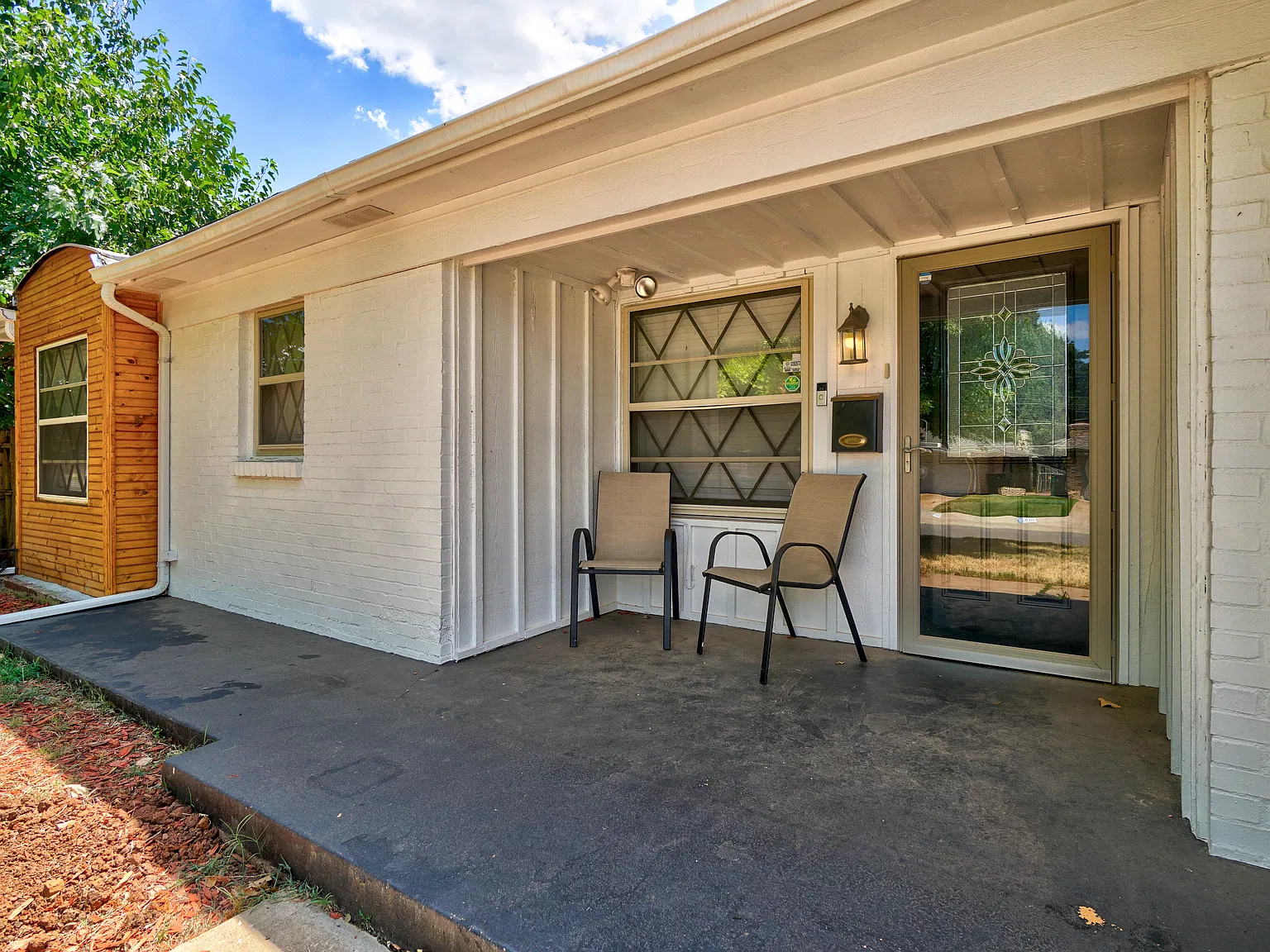 3 bed, 1602 sqft, $2,350 — Photo 3