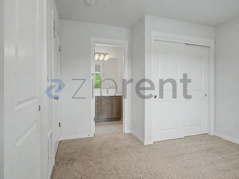 15975 NW Hosmer Ln — Photo 9