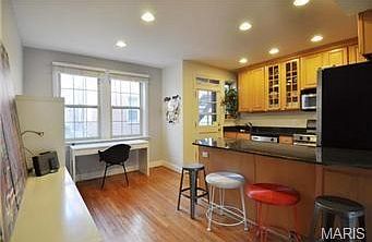 3rd image of 817 Westwood Dr APT 1W