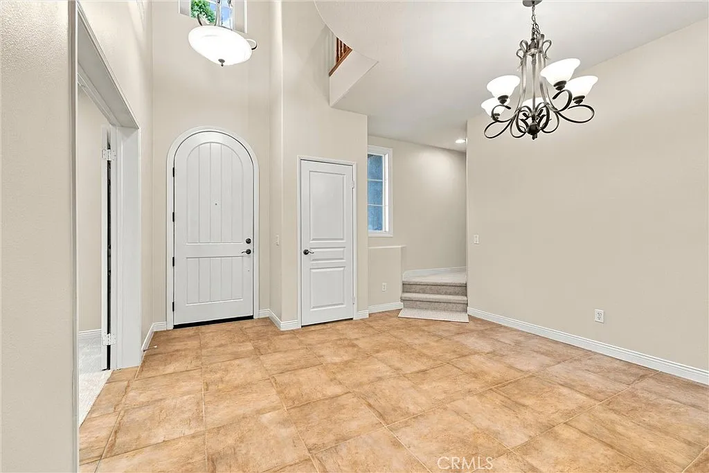 3 bed, 2.5 bath, 1869 sqft, $4,800 — Photo 4