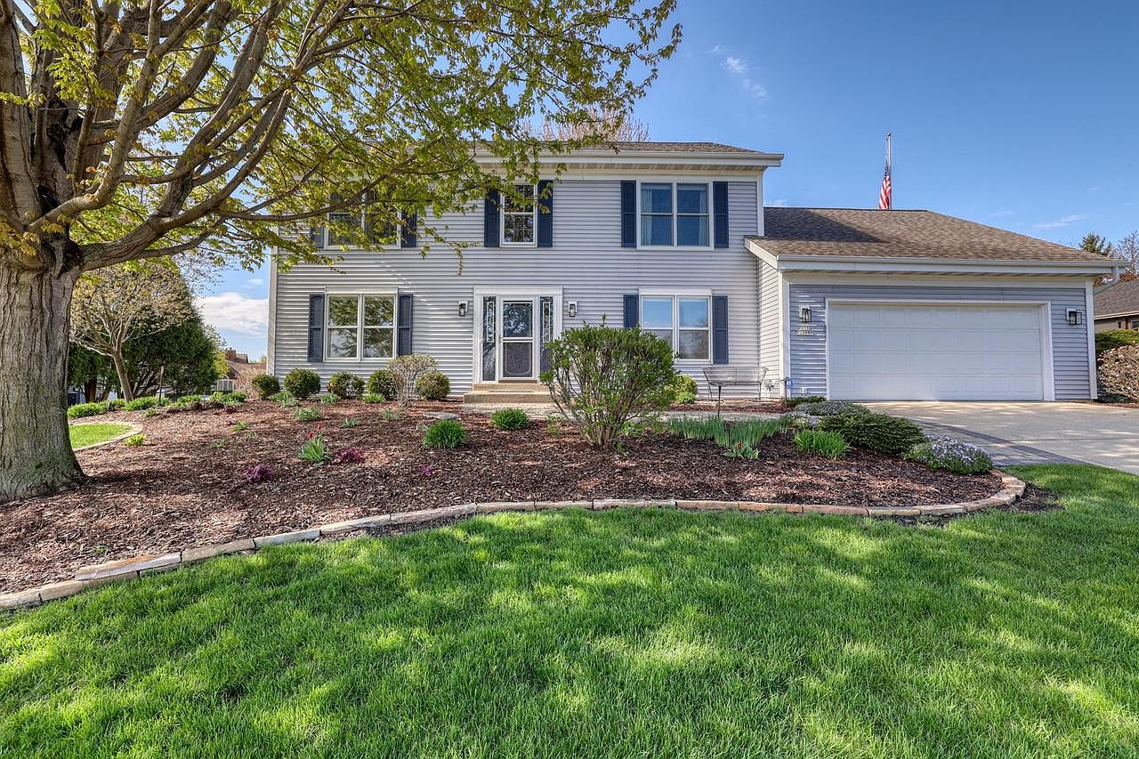 N58W24383 Clover DRIVE, Sussex, WI 53089 | Zillow