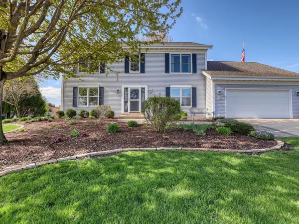 N58W24383 Clover DRIVE, Sussex, WI 53089