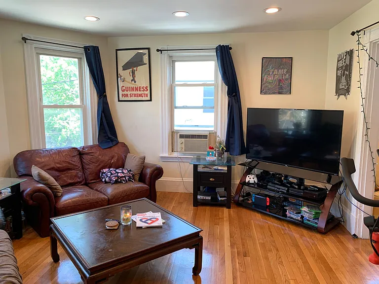12 Shawmut St #2 — Photo 3