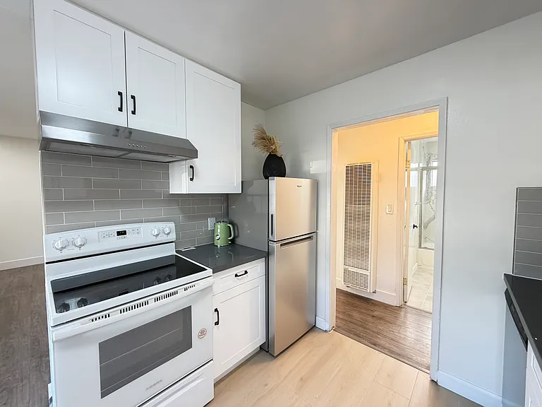 655 Moorpark Way #1B — Photo 8