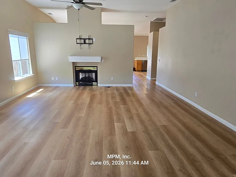 218 Red River Dr — Photo 12