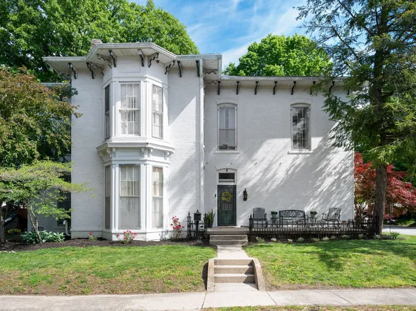 8 W Jackson St, Knightstown, IN 46148