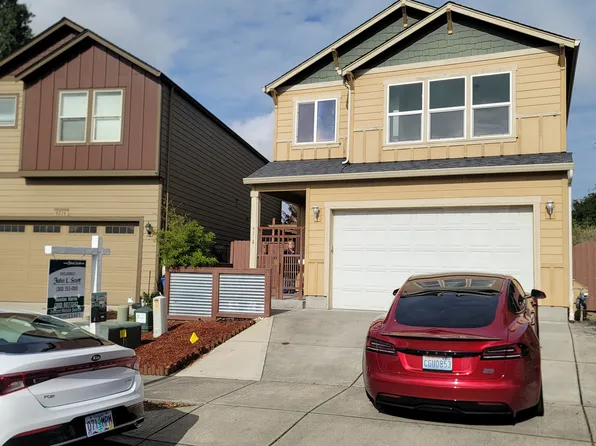 4218 NE 34th Way, Vancouver, WA 98661