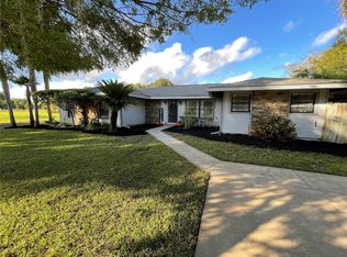 39001 Lake Burns Rd, Umatilla, FL 32784