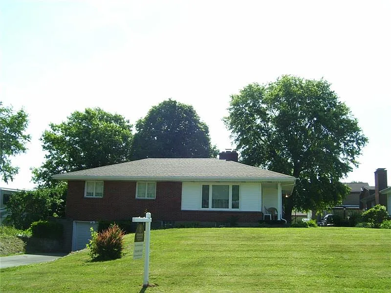 98 Roberts St photo 1